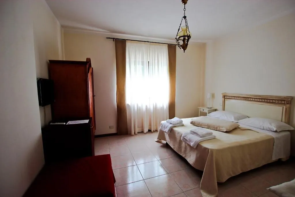 La Coralia B&B Massa  Bed & Breakfast