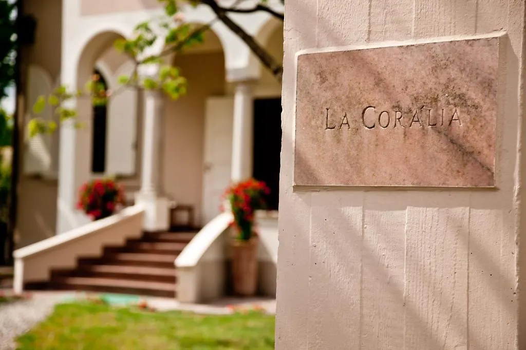 Bed & Breakfast La Coralia B&B Massa